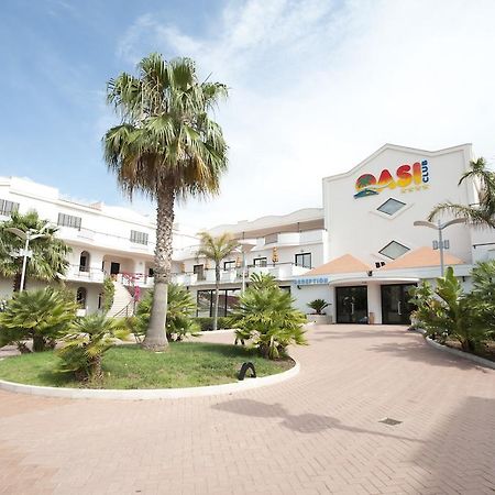 ויאסטה Oasiclub Hotel מראה חיצוני תמונה