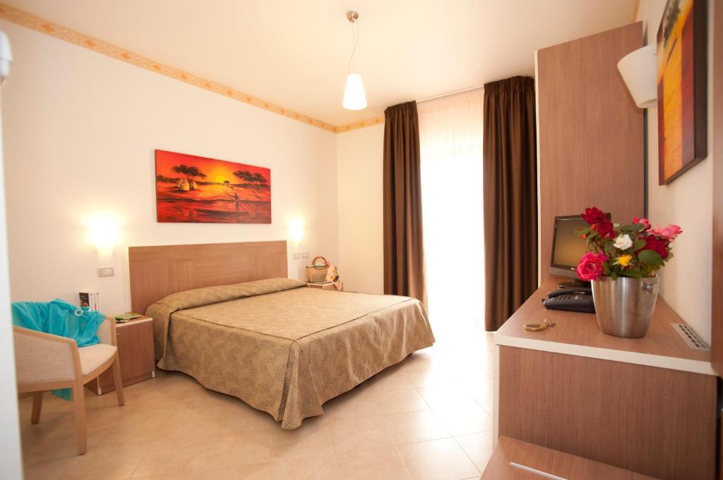 ויאסטה Oasiclub Hotel מראה חיצוני תמונה