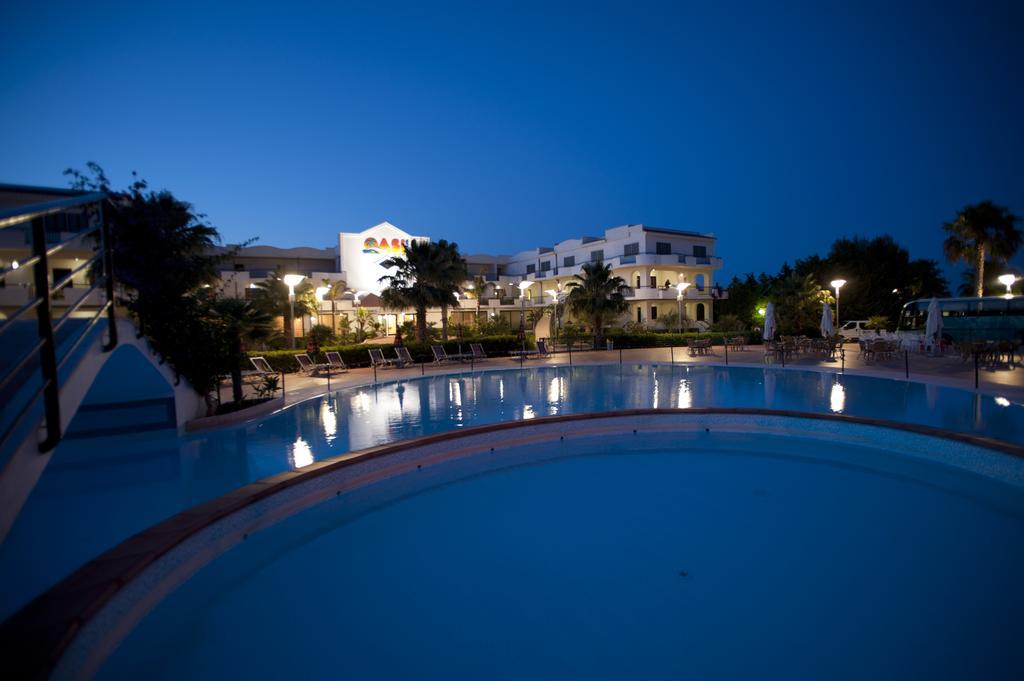 ויאסטה Oasiclub Hotel מראה חיצוני תמונה