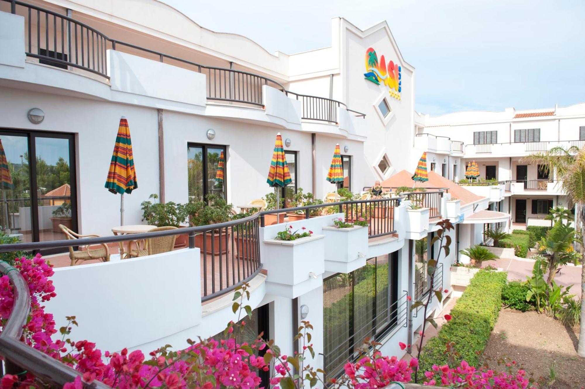 ויאסטה Oasiclub Hotel מראה חיצוני תמונה
