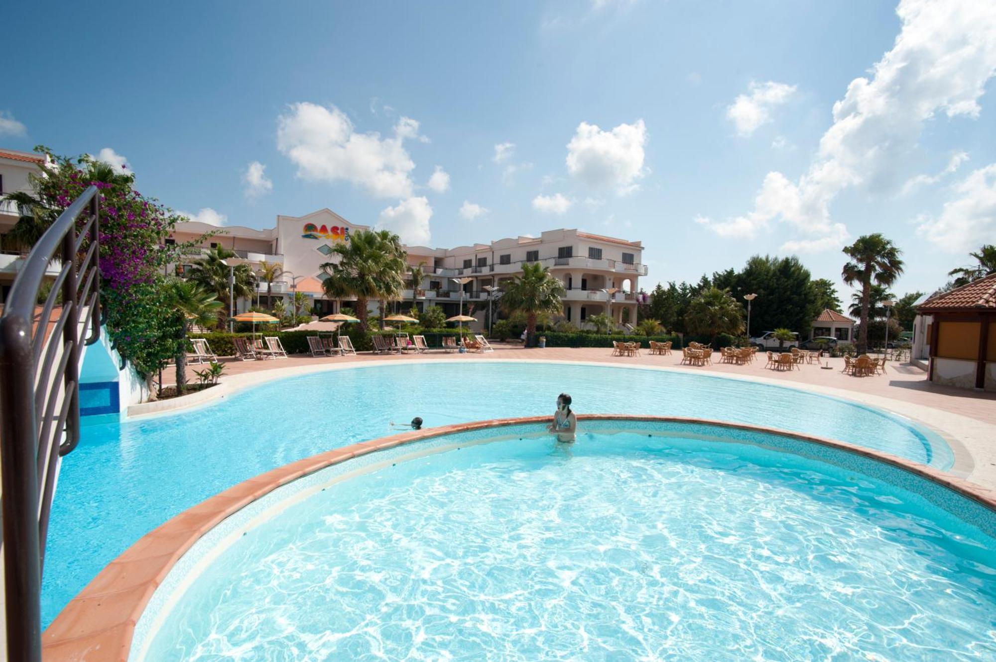 ויאסטה Oasiclub Hotel מראה חיצוני תמונה