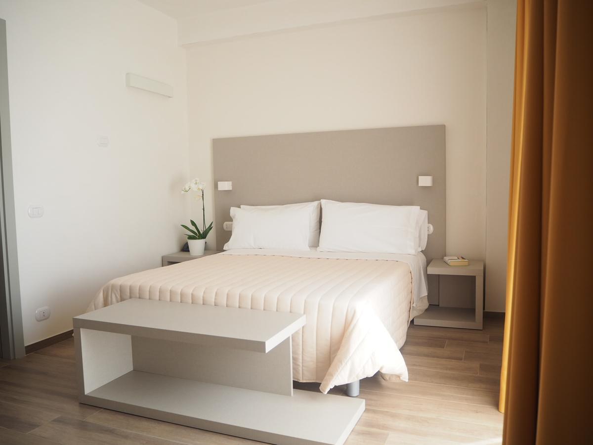 ויאסטה Oasiclub Hotel מראה חיצוני תמונה
