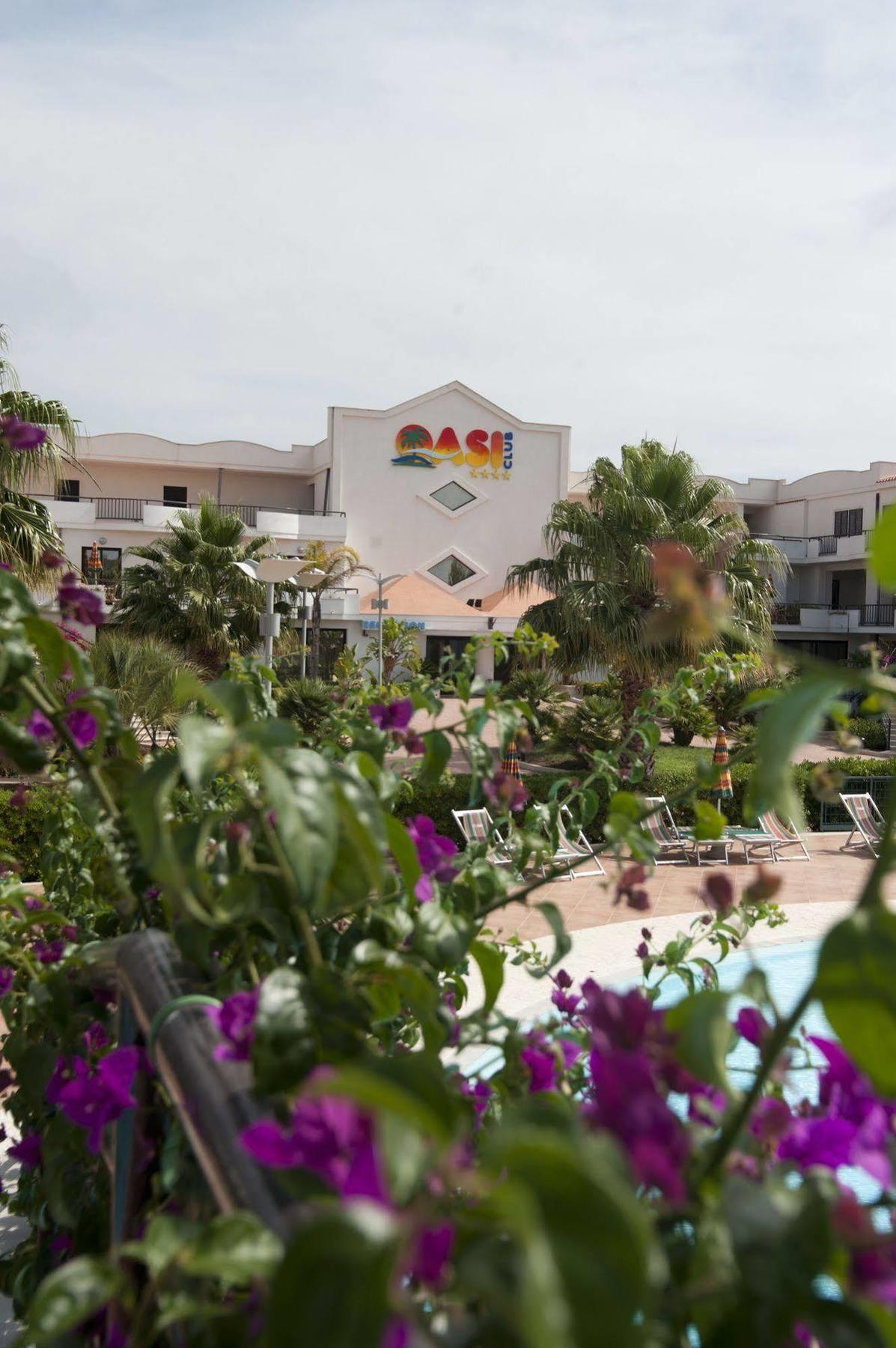 ויאסטה Oasiclub Hotel מראה חיצוני תמונה