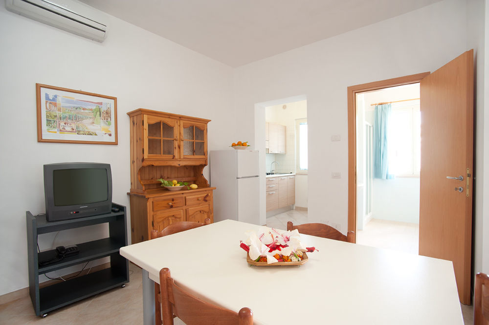 ויאסטה Oasiclub Hotel מראה חיצוני תמונה