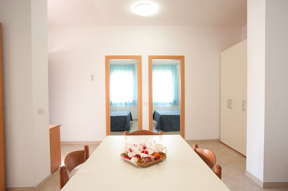 ויאסטה Oasiclub Hotel מראה חיצוני תמונה