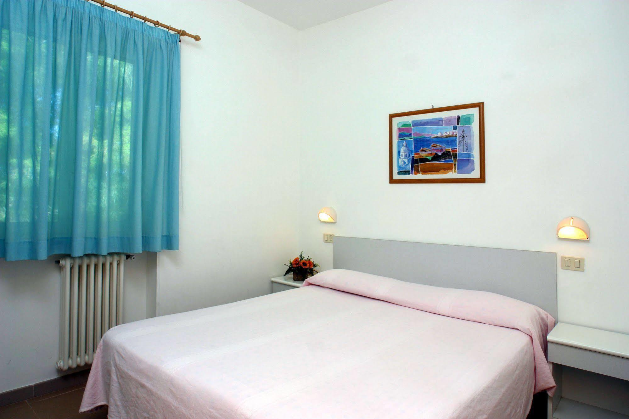 ויאסטה Oasiclub Hotel מראה חיצוני תמונה