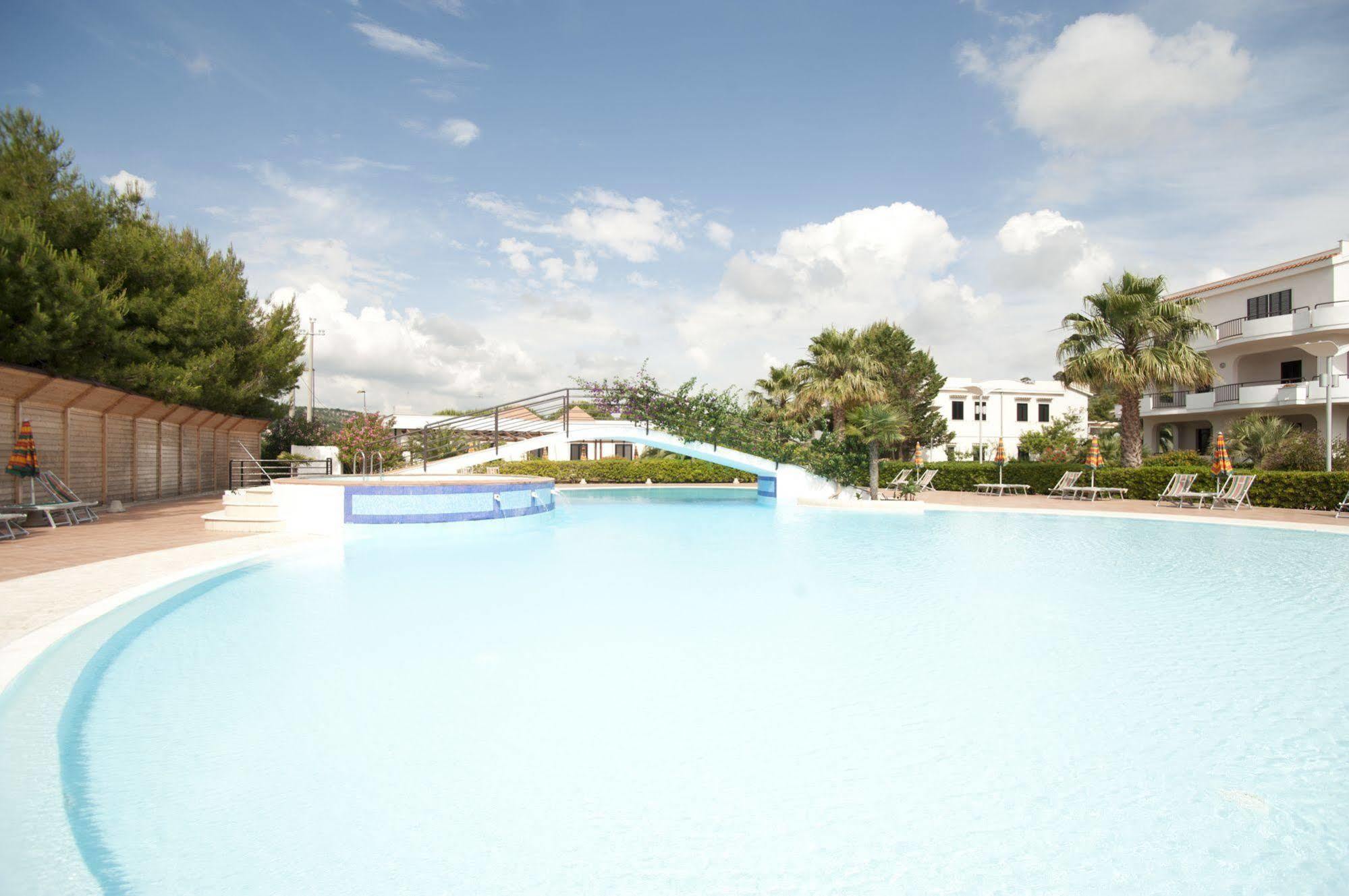 ויאסטה Oasiclub Hotel מראה חיצוני תמונה